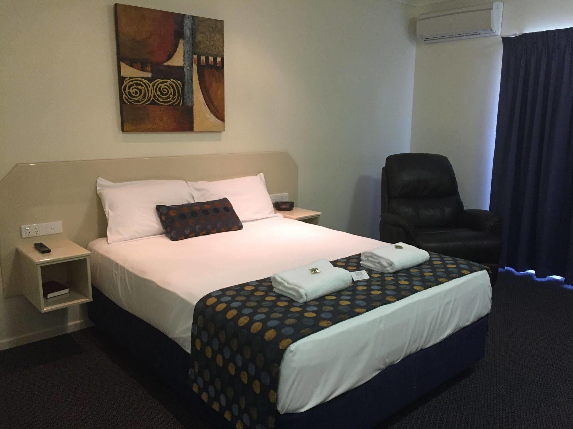 Bluewater Harbour Motel Боуен Екстер'єр фото